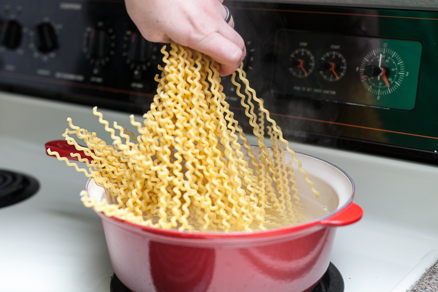 fusilli bucati pasta